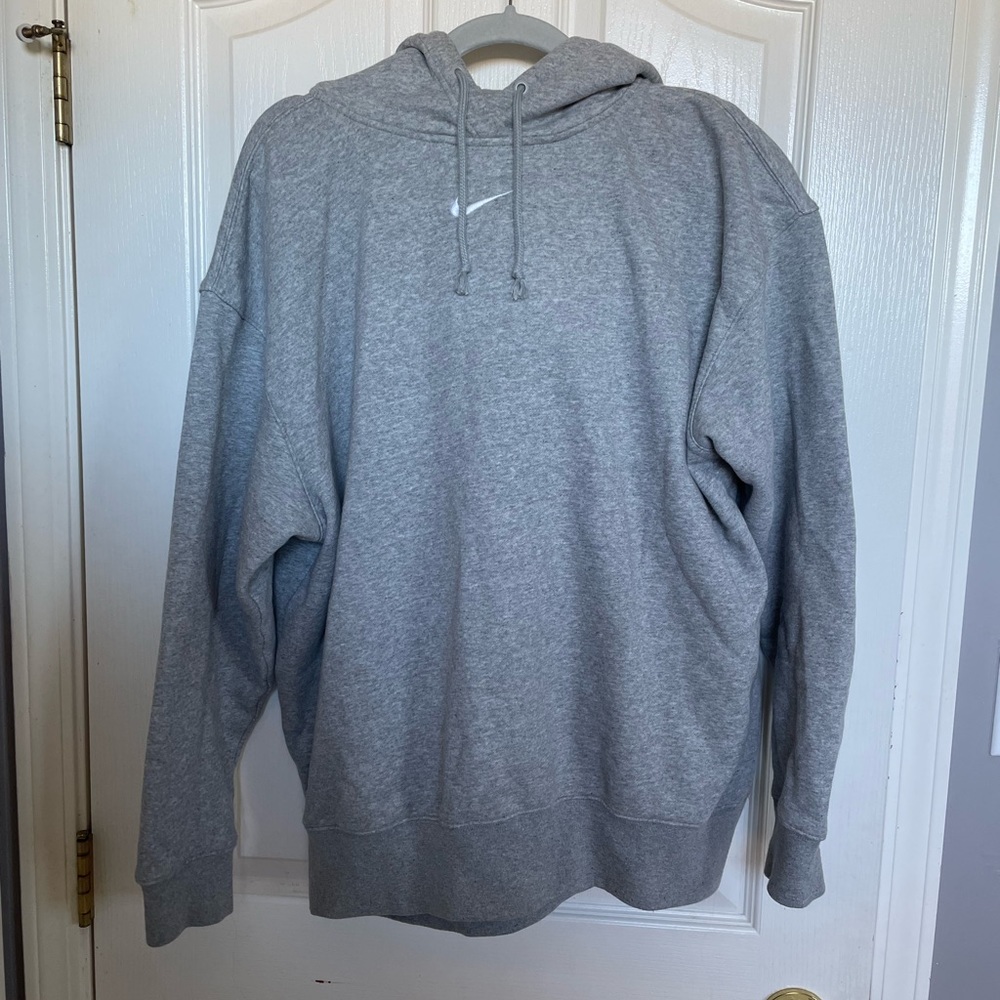 NWT grey Nike hoodie !!